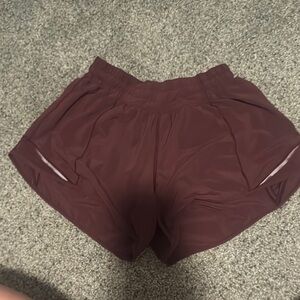Lulu like new shorts (rare color)